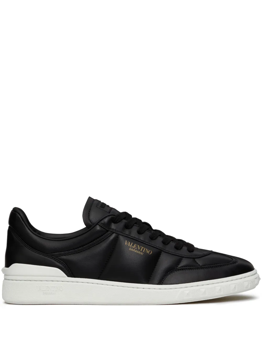 Valentino Garavani Upvillage Low-top Sneakers In 黑色