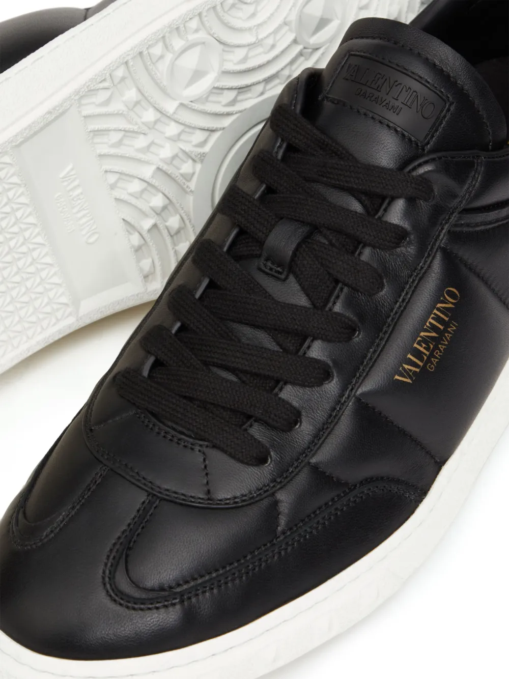 Valentino Black Upvillage Low Top Nappa Leather Sneakers In 黑色