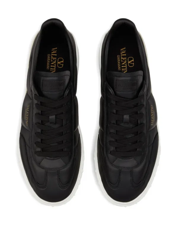 Valentino Garavani アップヴィレッジ スニーカー | ブラック