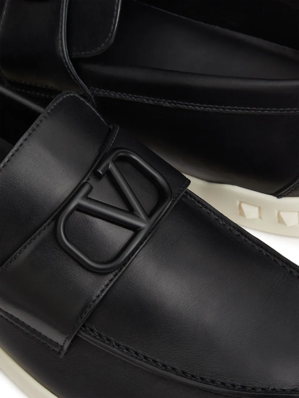 Valentino Garavani VLogo Signature leren loafers Zwart