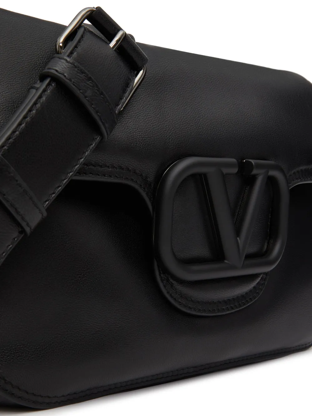 Valentino Garavani Noir leather shoulder bag | Image 6