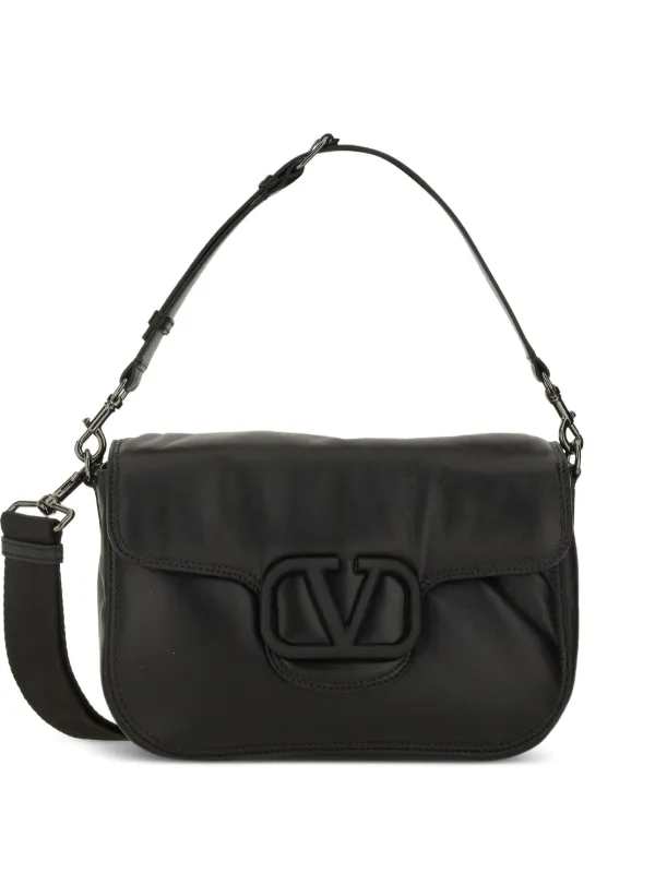 VALENTINO ブラック ショルダーバッグ 美品 VALENTINO ショルダーバッグ 黒
