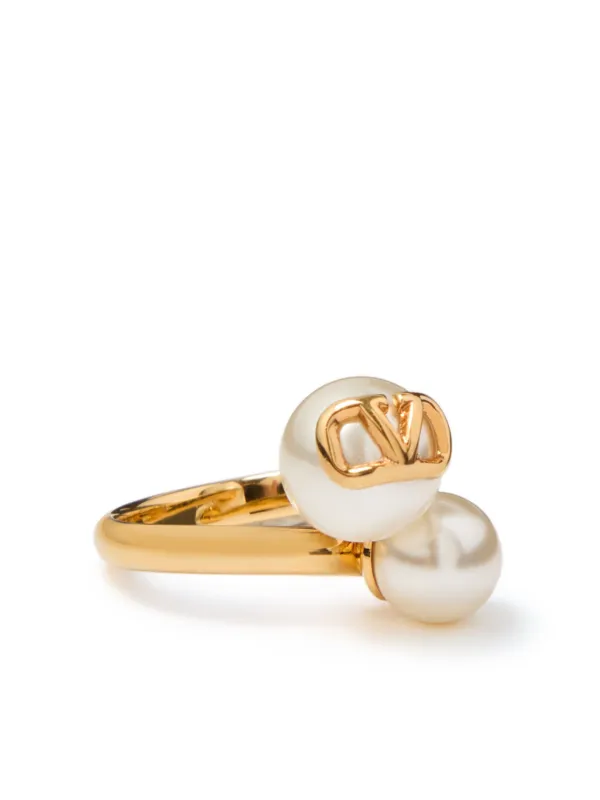指輪・リング Valentino Garavani Signature Vlogo Ring Valentino Garavani VLogo Signature Metal Ring | Saks Fifth