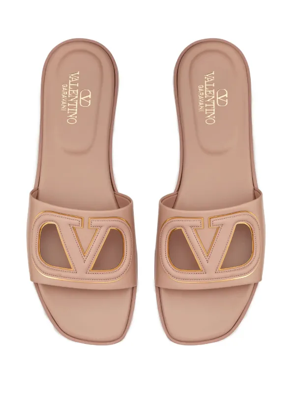 【関税&送料込】Valentino Garavani Vlogo Signature Slide San Valentino Garavani VLogo Signature Slide Sandals in Grainy
