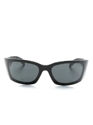 PRADA サングラス ブラック ロゴ PRADA sunglasses Prada Eyewear ロゴ サングラス | ブラック | FARFETCH JP