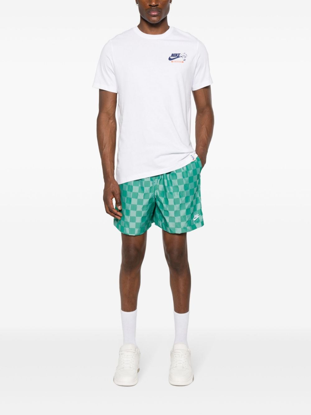 Nike Shorts met geborduurd logo Groen