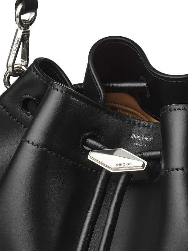 気品【Jimmy Choo】レザー バケットバッグ Jimmy Choo Cinch レザーバケットバッグ M | ブラック | FARFETCH JP