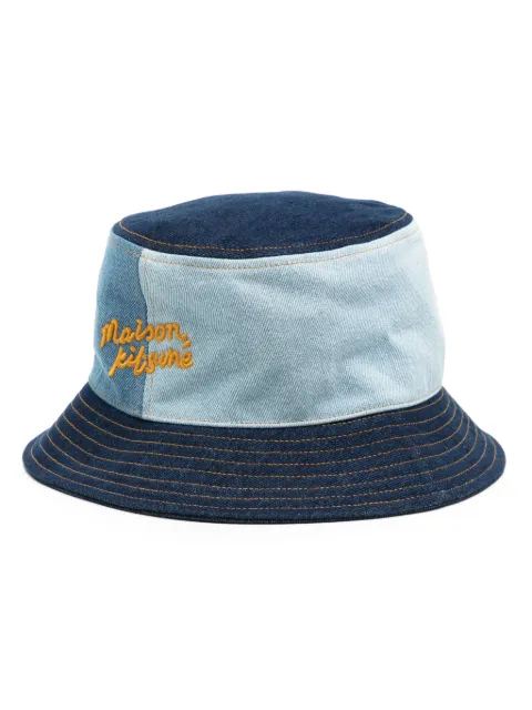 Maison Kitsuné gorro de pescador de mezclilla con logo bordado
