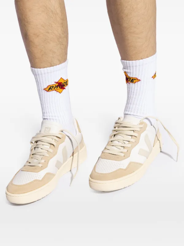 【関税込み】VEJA ホワイト V-90 レザースニーカー VEJA V-90 レザースニーカー | ホワイト | FARFETCH JP