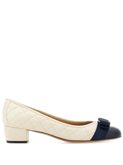 Ferragamo zapatillas Vara con tacón de 30mm