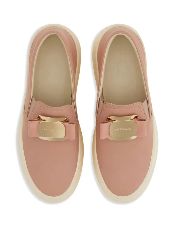 【FERRAGAMO】超特価セール★New Vara plate スリップオン New Vara plate slip on - Women | Ferragamo