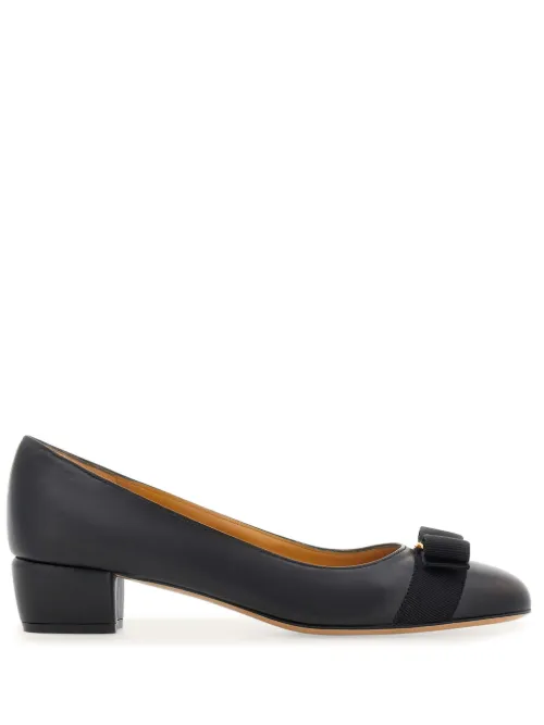 Escarpins en cuir à nœud Vara 30 mm - Ferragamo - Modalova