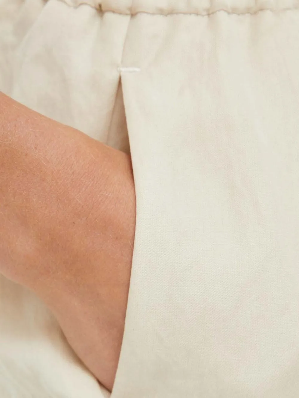 Samsoe & Samsoe Elasticated-waist Shorts In Neutral