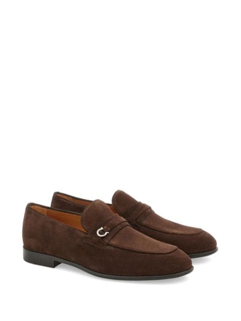 Gancini-plaque suede loafers 