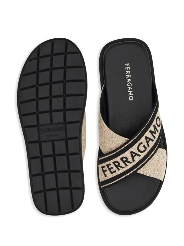 Ferragamo バックストラップ サンダル FERRAGAMO ネイビー バックストラップサンダル - メルカリ