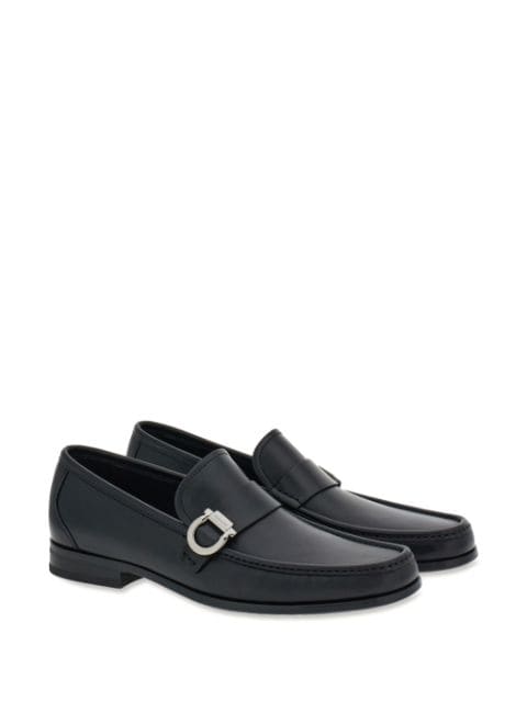 Gancini-plaque leather loafers 