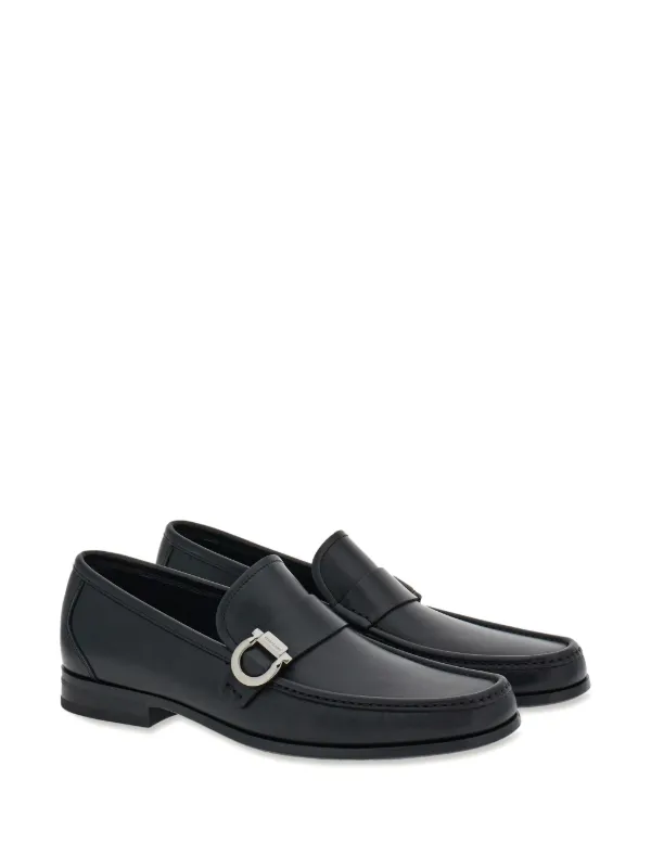 Ferragamo Gancini-plaque Leather Loafers | Black | FARFETCH display picture 1
