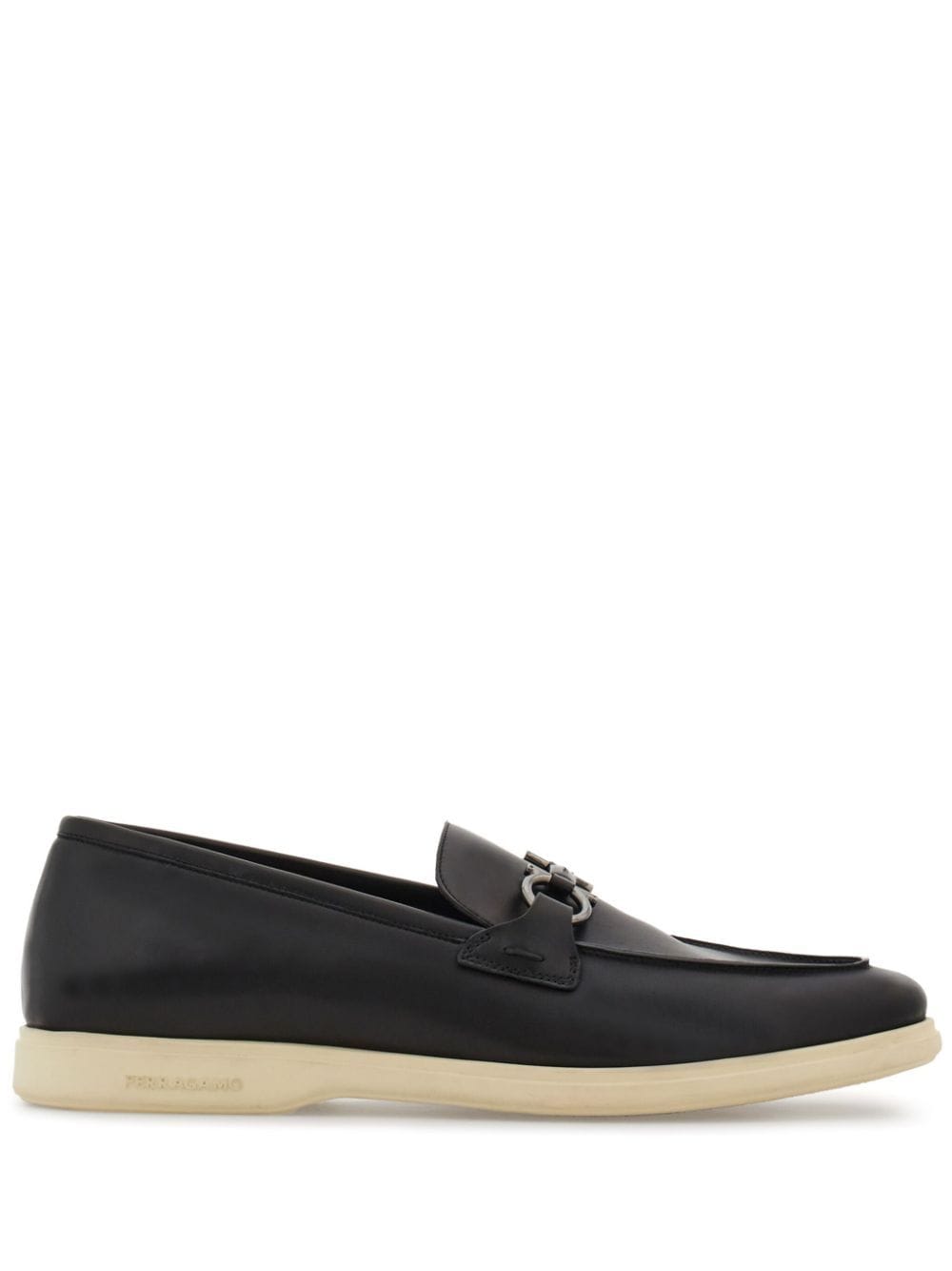 Ferragamo Gancini-plaque Leather Loafers In Black