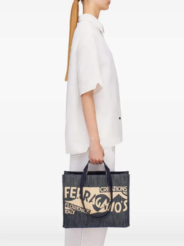 送料関税込【FERRAGAMO】VENNA スモール トートバッグ 正規店買付【FERRAGAMO】VENNA スモール トートバッグ