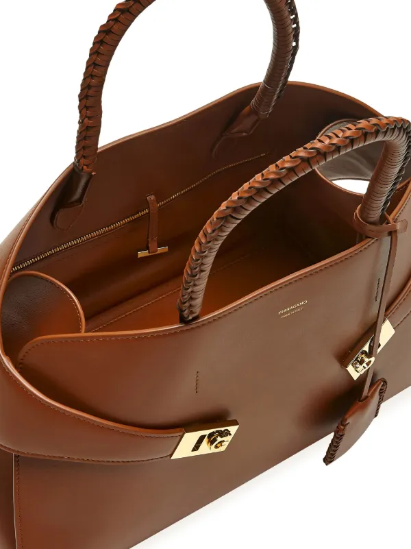 24AW new/FERRAGAMO ハグミディアムレザートートバッグ Bag Hug handbag (L) - Women | Ferragamo
