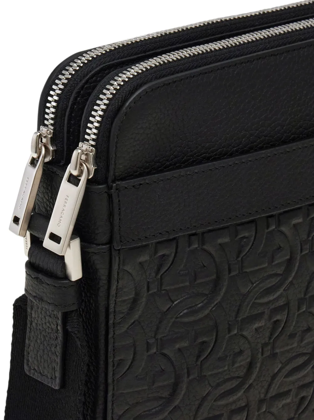 Ferragamo Gancini crossbodytas Zwart