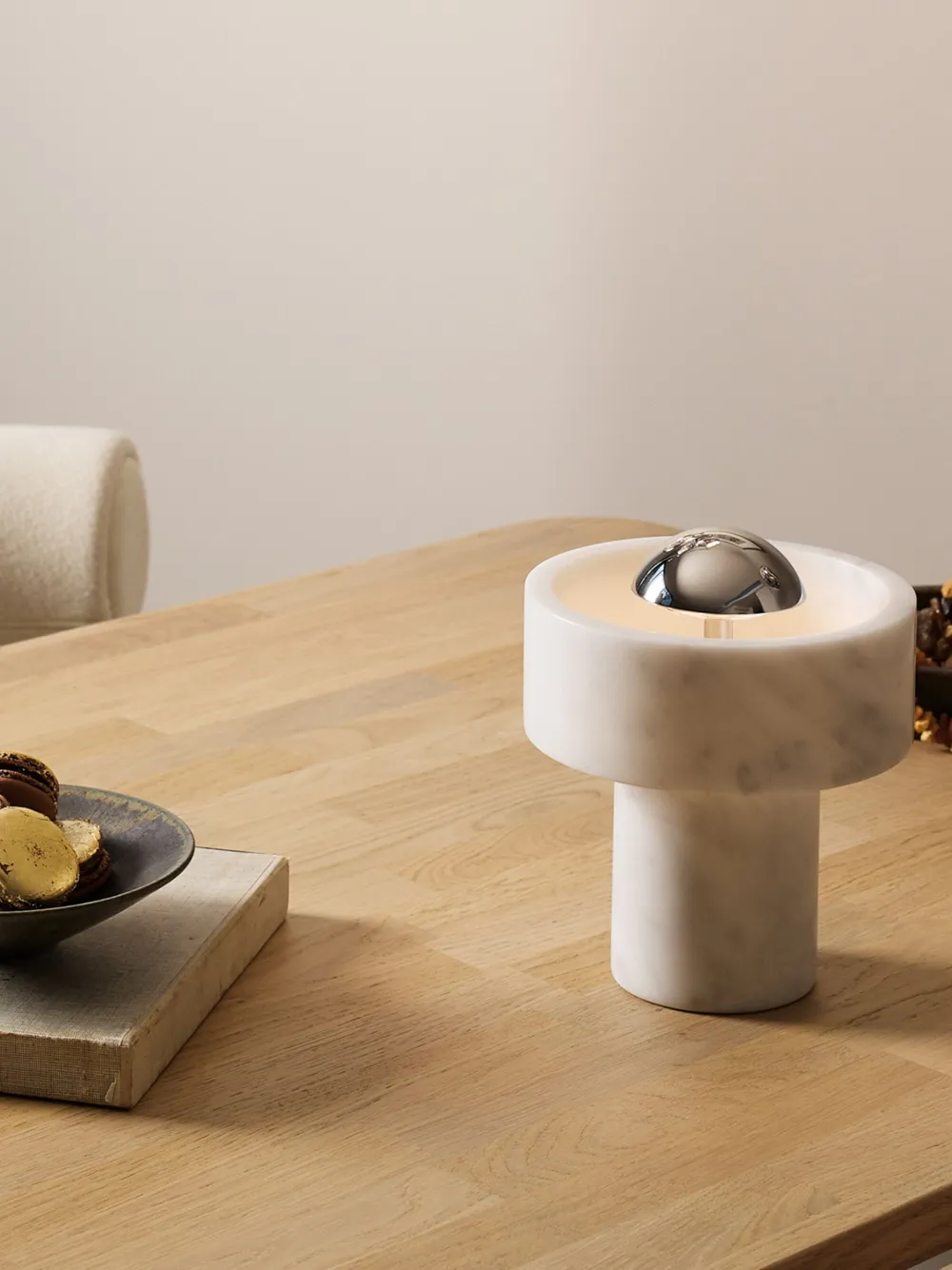 Tom Dixon Stone Portable Led Un Light (28cm X 19cm) In White