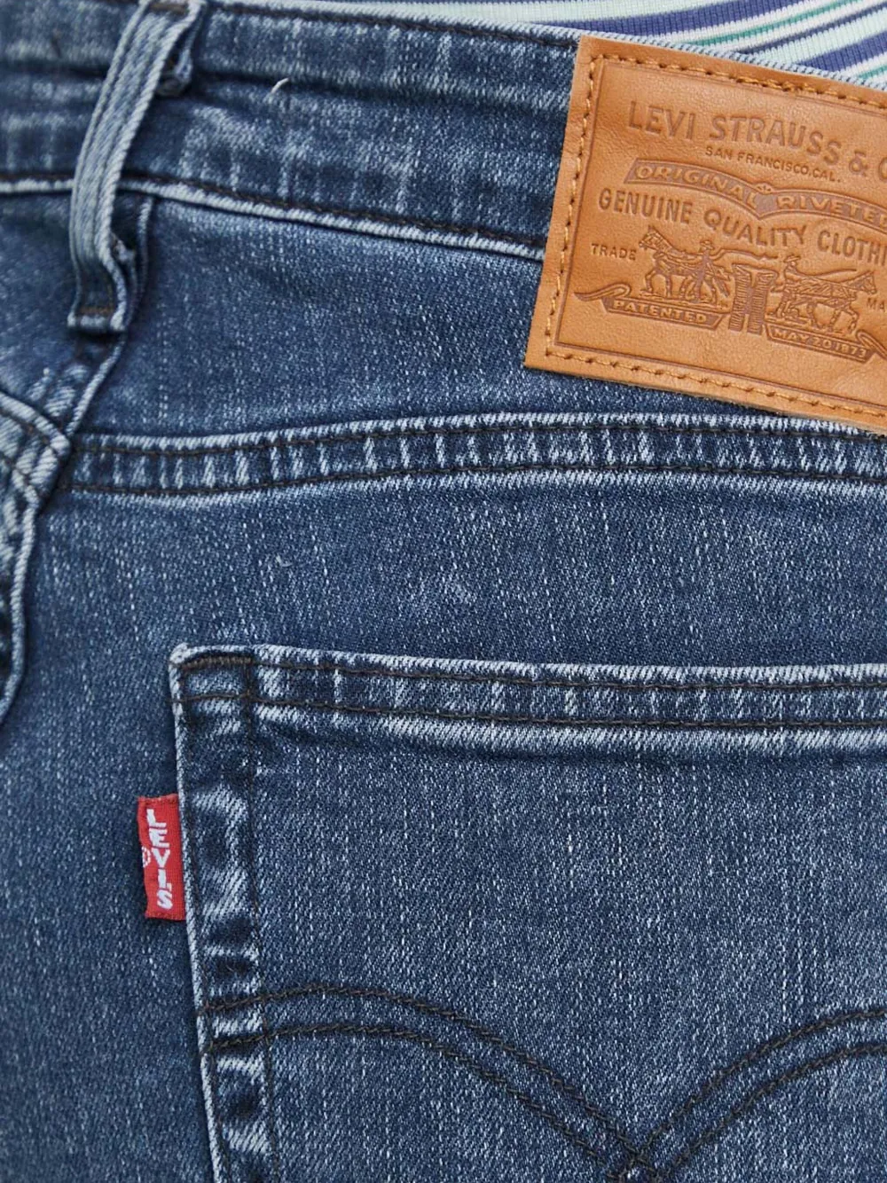 Levi's Logo-patch Jeans In Blue