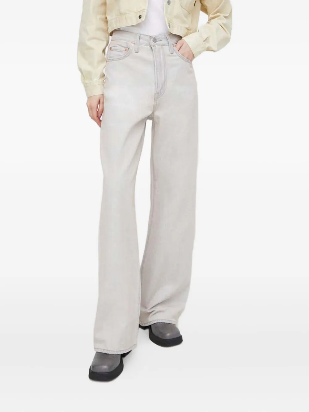 Levi's Ribcage Pocket Jeans In White