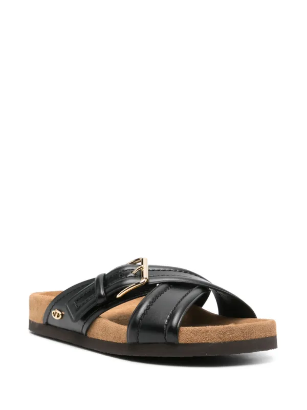 Valentino Garavani Vロゴ サンダル | ブラック | FARFETCH JP