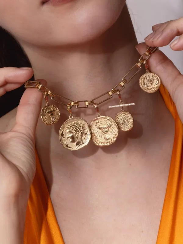 Azlee 18kt Yellow Gold Small Of The Sea Coin Pendant | Gold | FARFETCH