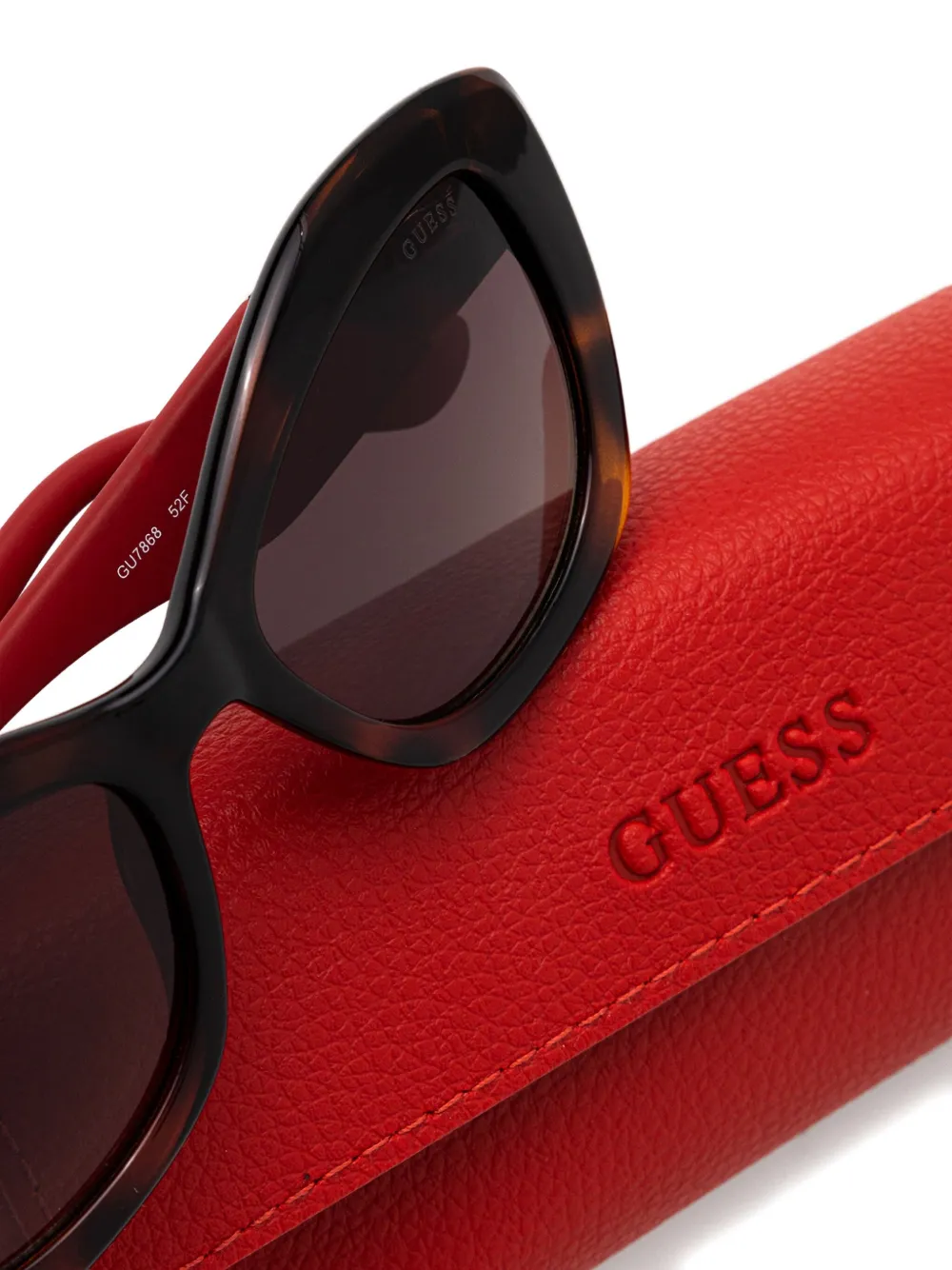 GUESS EYEWEAR Zonnebril met cat-eye montuur Bruin