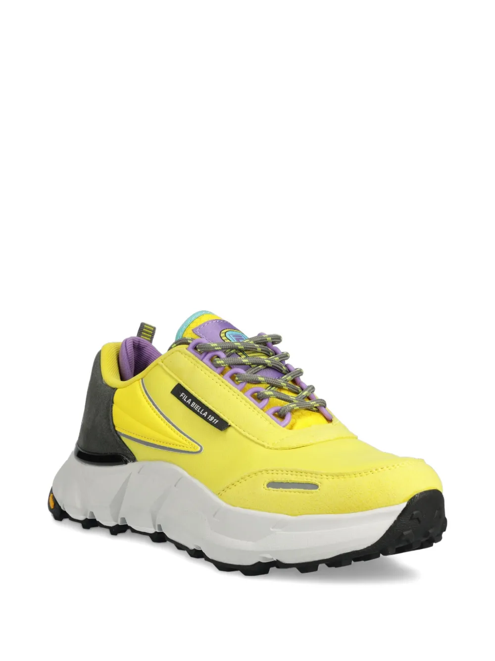 Fila logo patch trainers | Low-Tops | Image 2