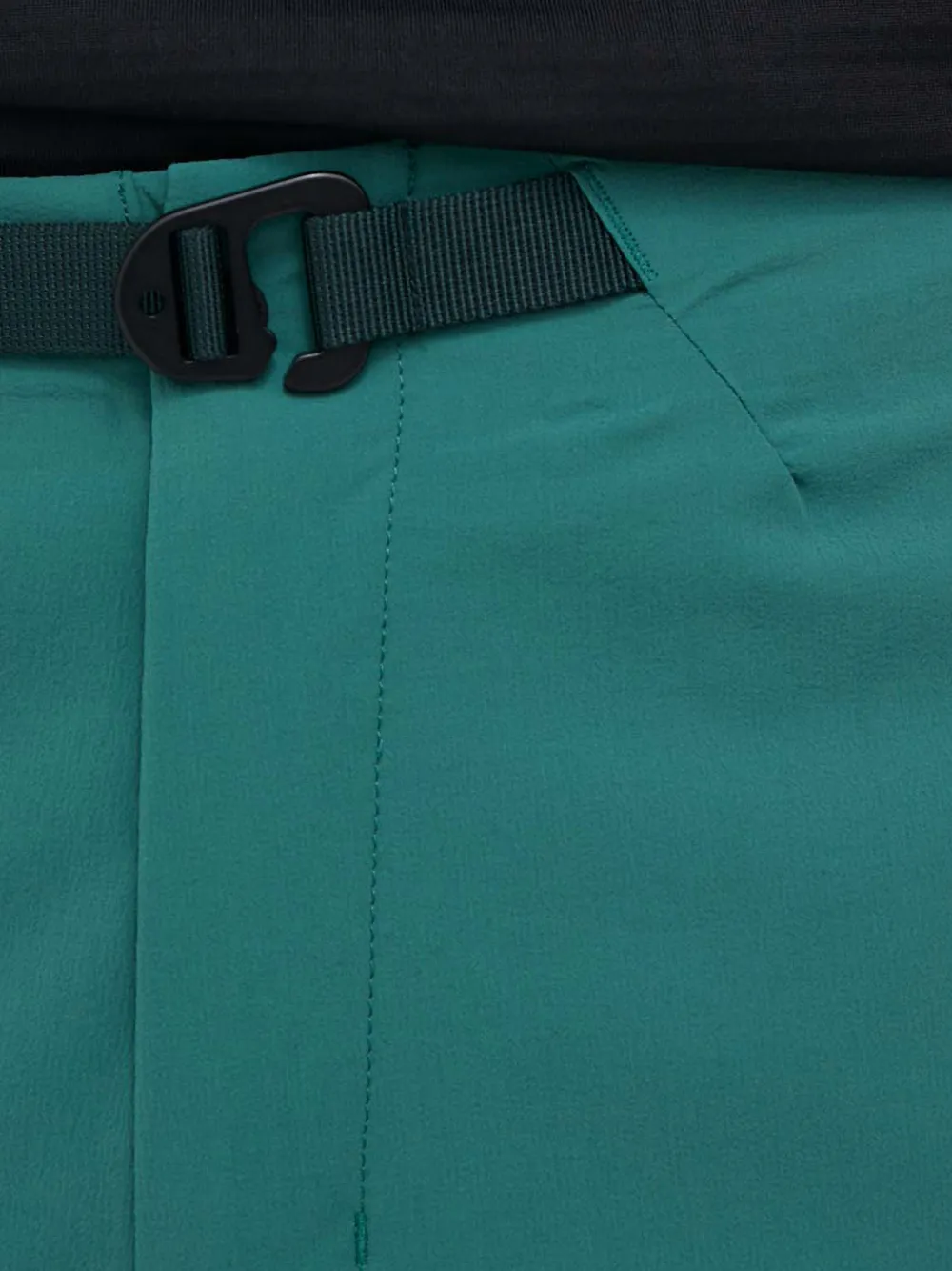 Peak Performance Shorts met ceintuur Groen