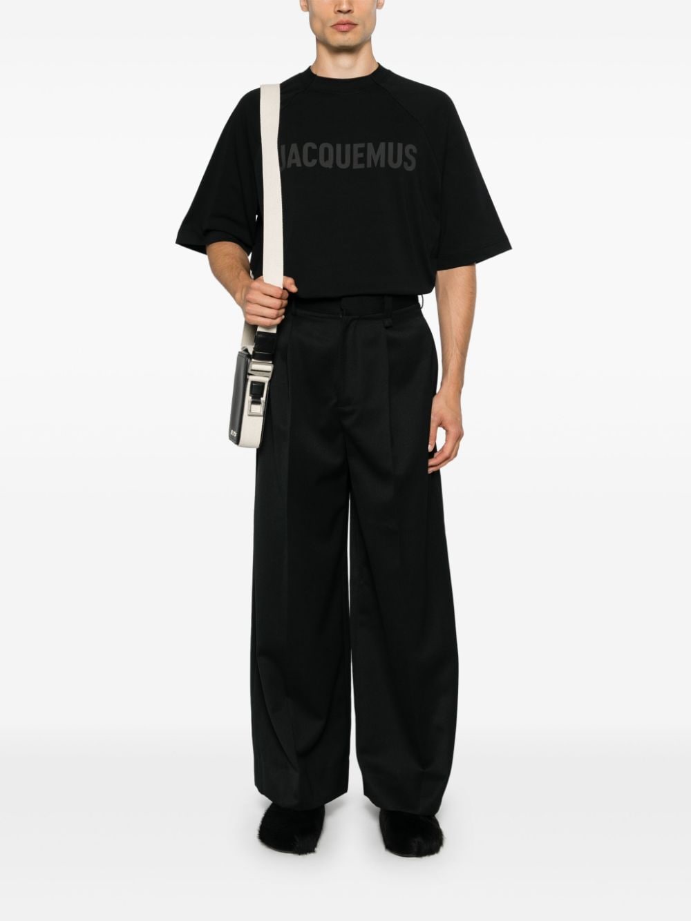 Jacquemus T-shirt met logoprint - Zwart