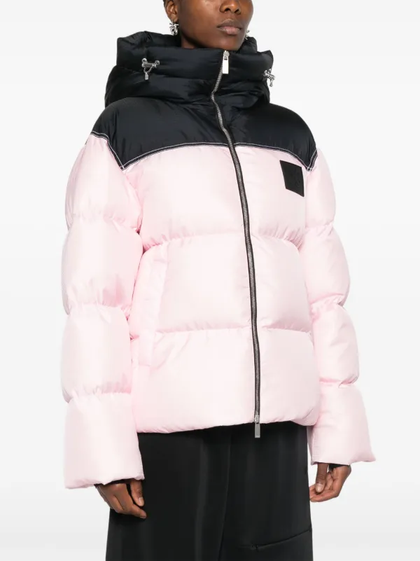 off-white puffer jacket 2WAY pink ダウン　新品 Off-White logo-appliqué Puffer Jacket | Pink | FARFETCH