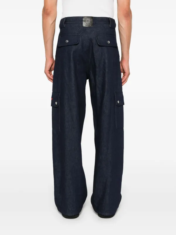 【関税込み】Off-White ブルー Script ローデニム カーゴパンツ Off-Whiteのブルー Script ローデニム カーゴパンツがセール中