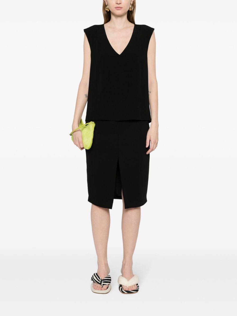 Shop Styland Sleeveless Crepe Blouse In Black