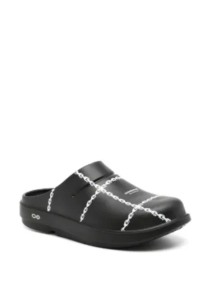 Neighborhood x Paes logo-print Slides | Black | FARFETCH