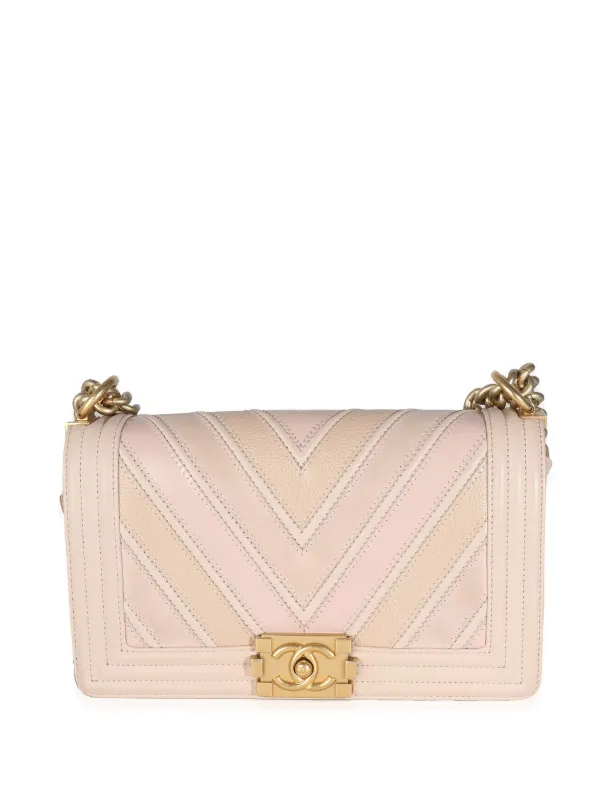 CHANEL Pre-Owned 2017 Medium Boy Chanel Shoulder Bag