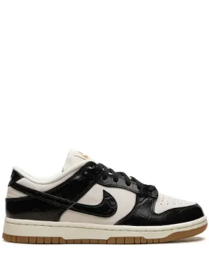 Nike x Comme Des Garçons Dunk Low 