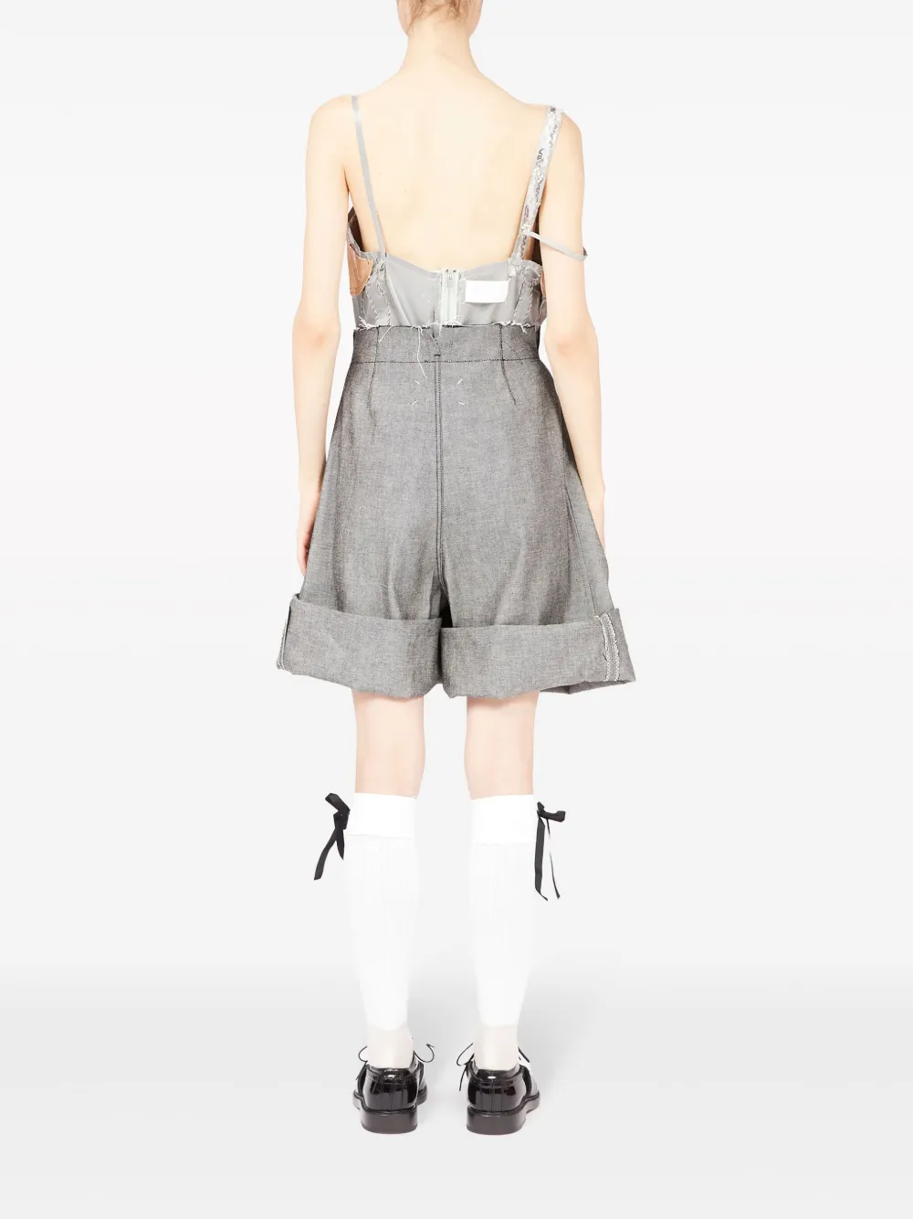 Shop Maison Margiela Pleated Wide-leg Shorts In 黑色