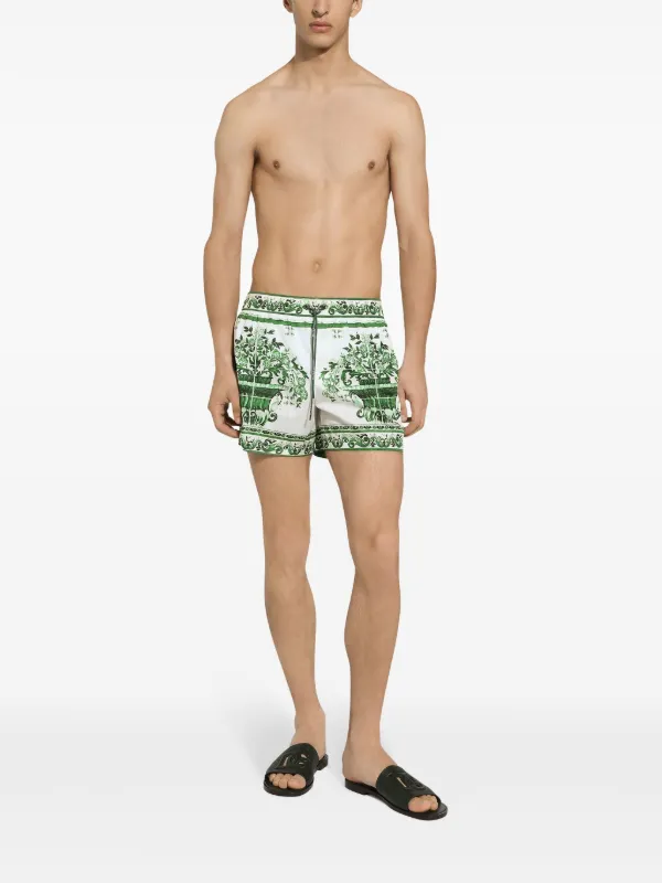【送料&関税込】Dolce & Gabbana Majolica Print Shorts Majolica-print silk jogging shorts in Print for Men