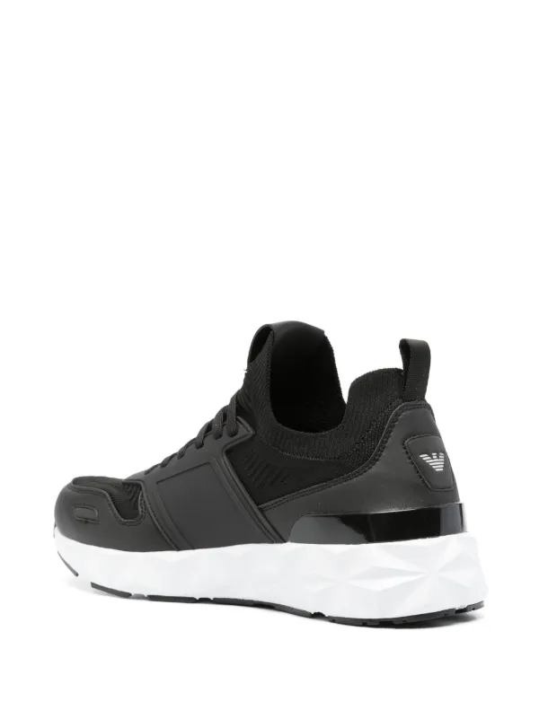 Ea7 Emporio Armani ロゴエンボス スニーカー | ブラック | FARFETCH JP
