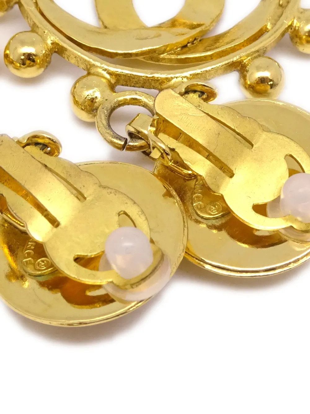 Pre-owned Chanel 1990 Cc Dangle Clip-on Earrings In Gold
