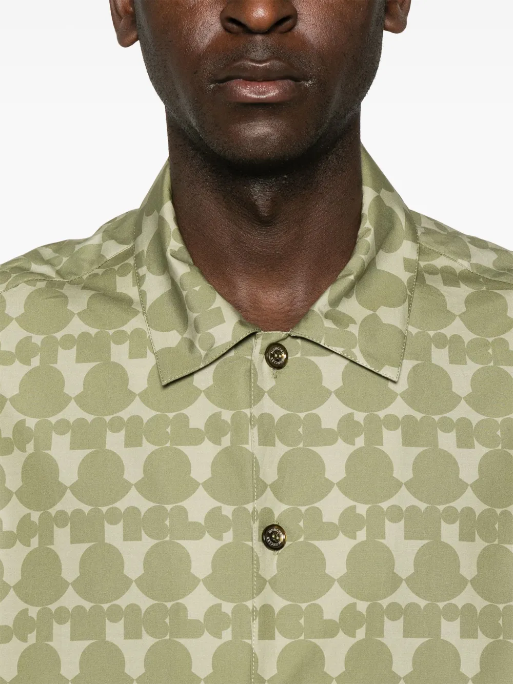 Moncler Overhemd met logoprint Groen