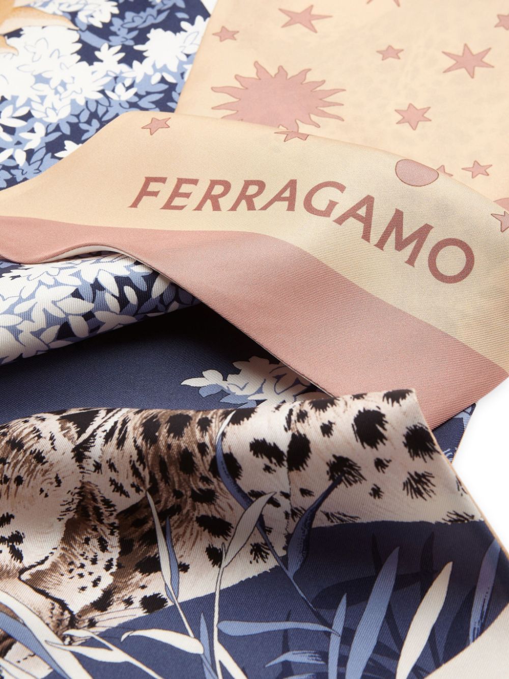 Ferragamo Day & Night print scarf - Pink