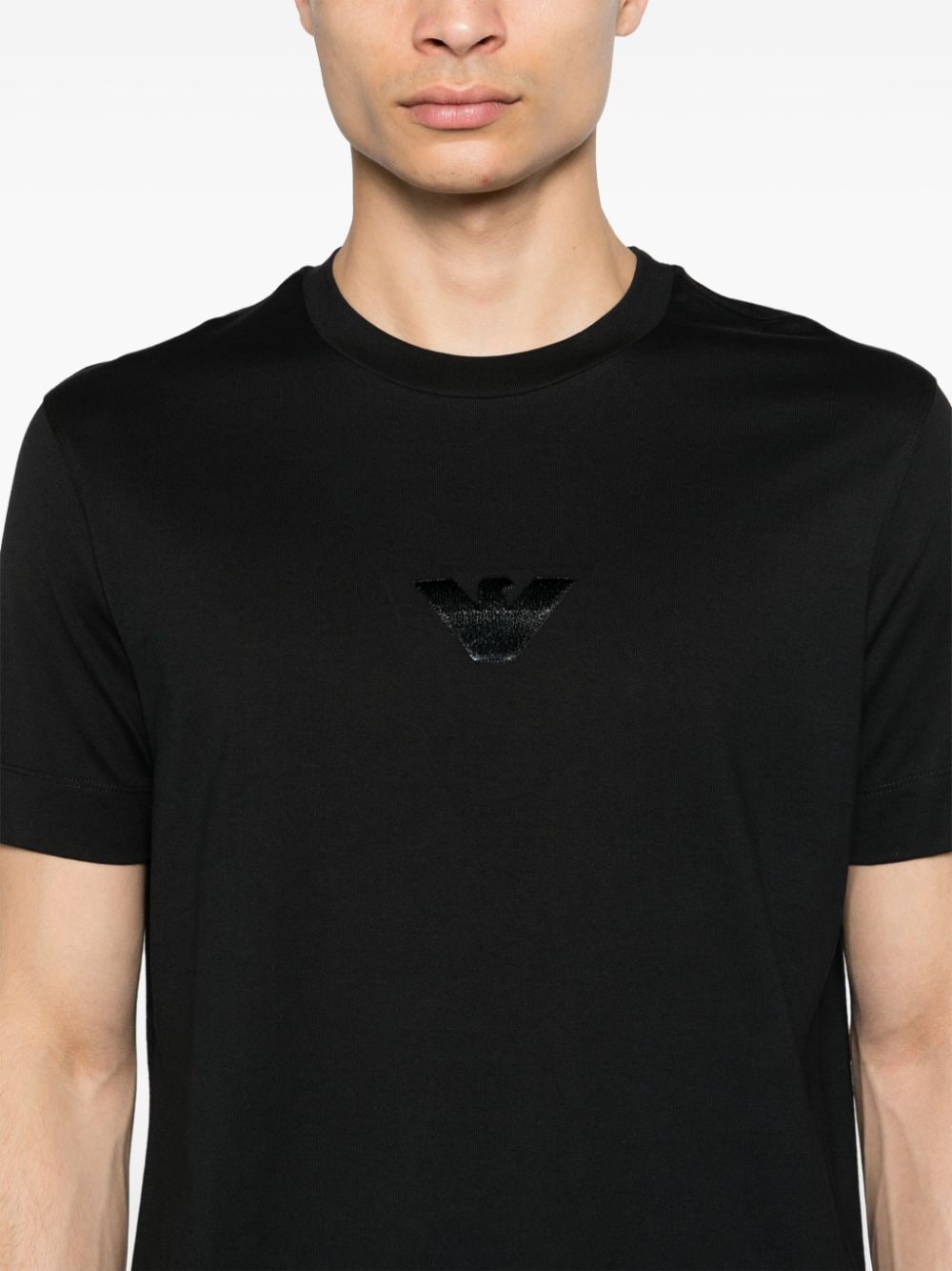 Emporio Armani logo-appliqué cotton T-shirt Zwart