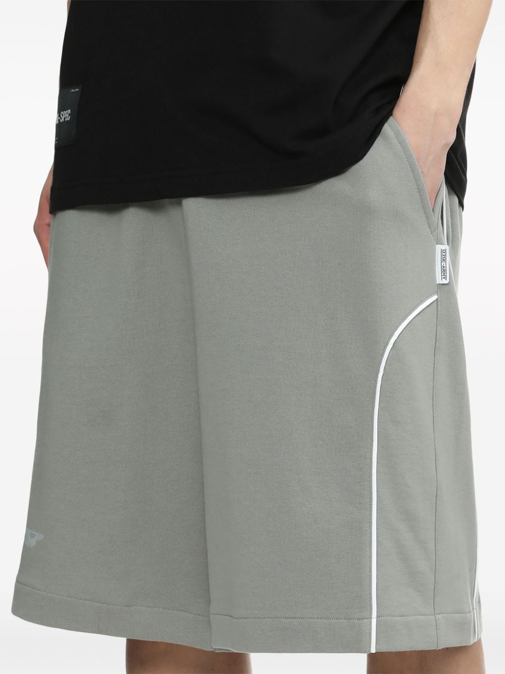 Shop Izzue Stripe-detail Cotton Shorts In Grey