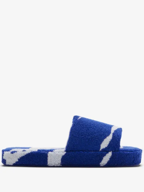 Burberry Snug tofflor