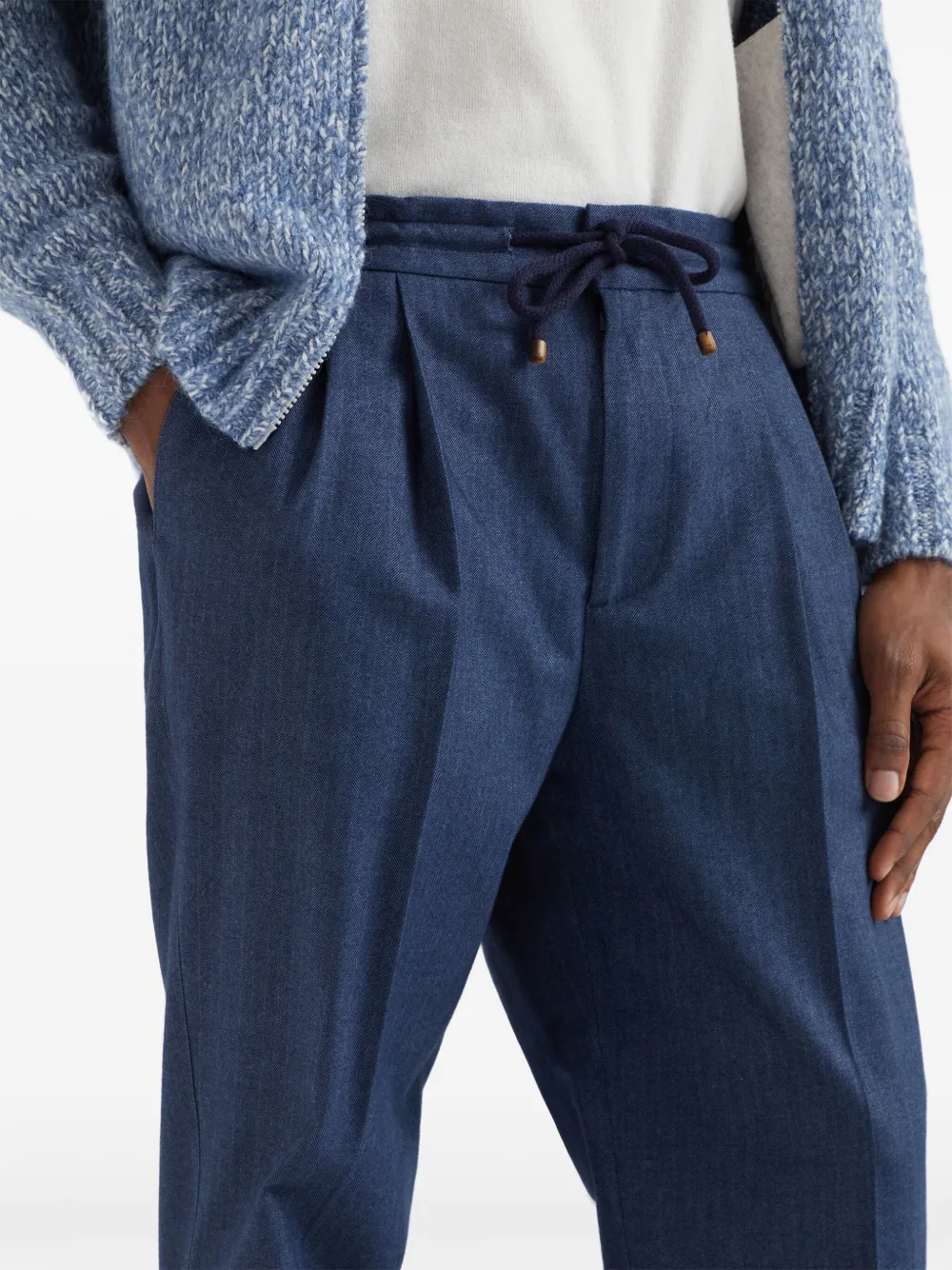 Brunello Cucinelli Katoenen broek met toelopende pijpen en trekkoord Blauw